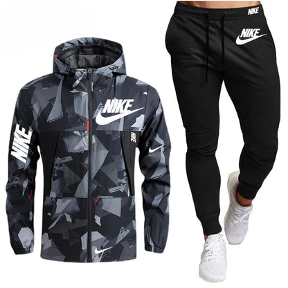Nike - Servêtement d'hiver - 2024